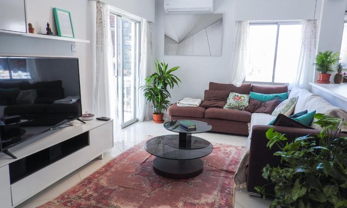 Historical Center Apartment | Seaside Flat by Marina┃ Old Town ┃Walk Anywhere┃3BD