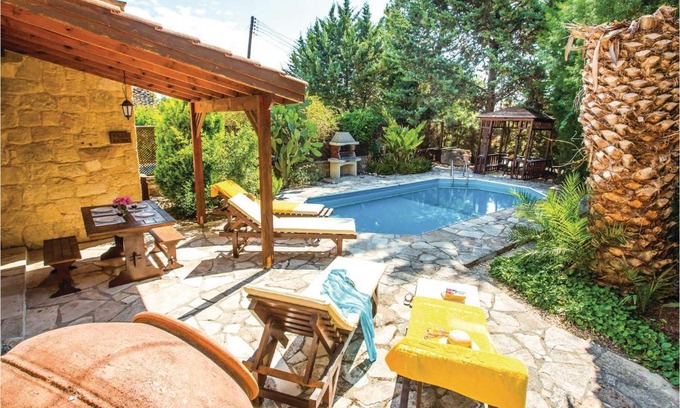 Miliou House | Stunning home in Miliou Paphos with 3 Bedrooms, Sauna and Outdoor swimming pool