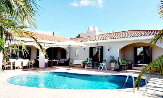 Emba Villa | Stunning, Stylish and Spacious 3 Bedroom Villa with a Private Pool
