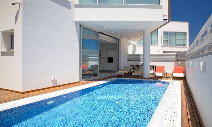 Paralimni Villa | Sunflower Seaview Villa | 3BR, Pool & Jacuzzi