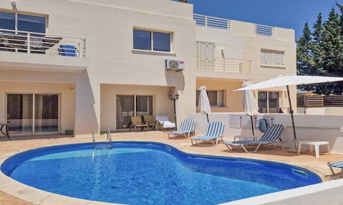 Universal Apartment | Sunshine Apartment in Pafos