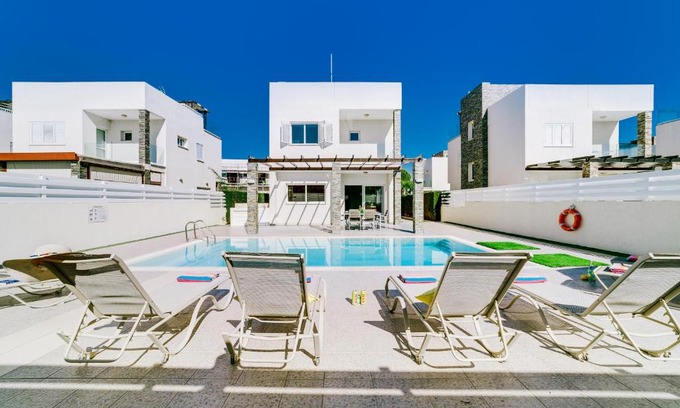 Protaras Villa | Villa Anemoni 10