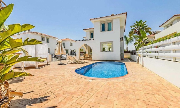 Pernera Villa | Villa Constantina