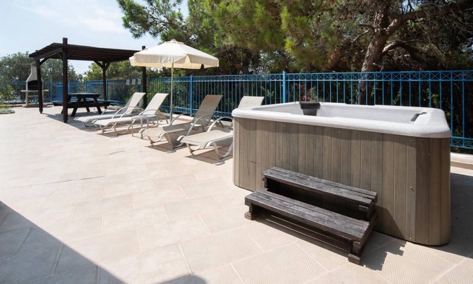 Agios Georgios Pegeias Villa | Villa Ermis - Three Bedroom Villa, Sleeps 7