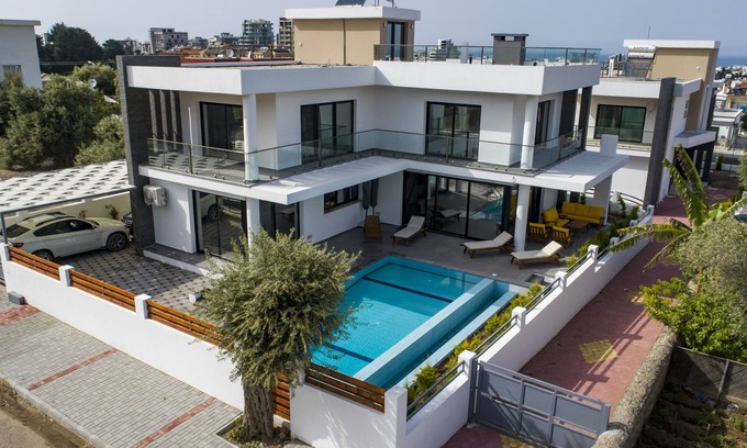 Dogankoy Villa | Villa Falcon, town centre, panoramic views