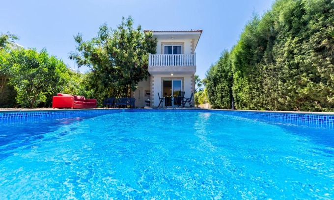 Ayia Napa Villa | Villa oposite Nissi beach 100 meters