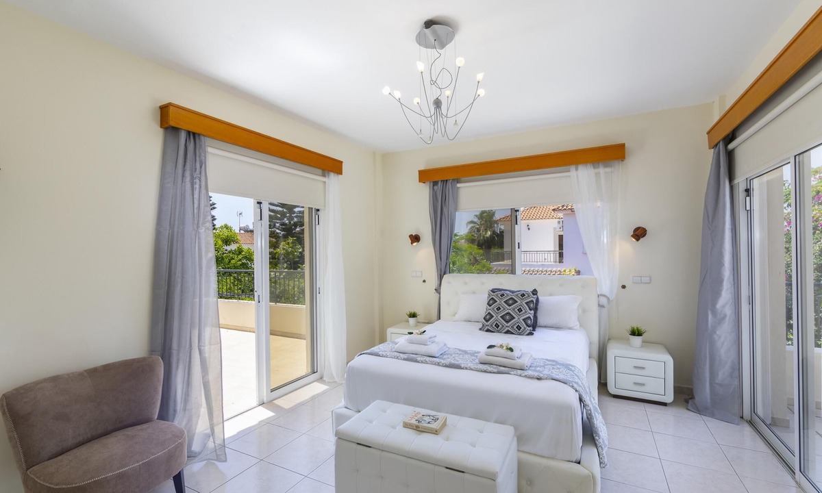Pervolia Villa | Meneou Seaside Mansion 7