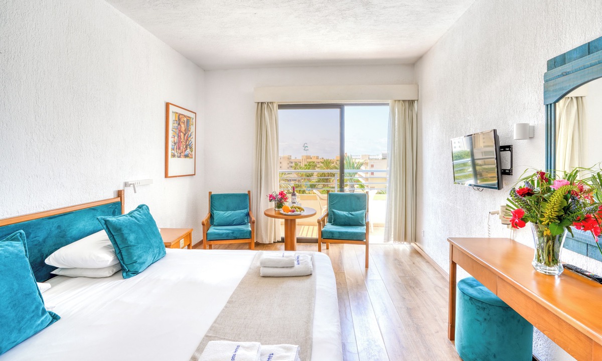 Paphos Villa | Paphos Gardens Apartments