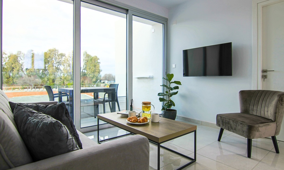 Paphos Apartment | Phaedrus Living Seaside Executive Flat Harbour 208