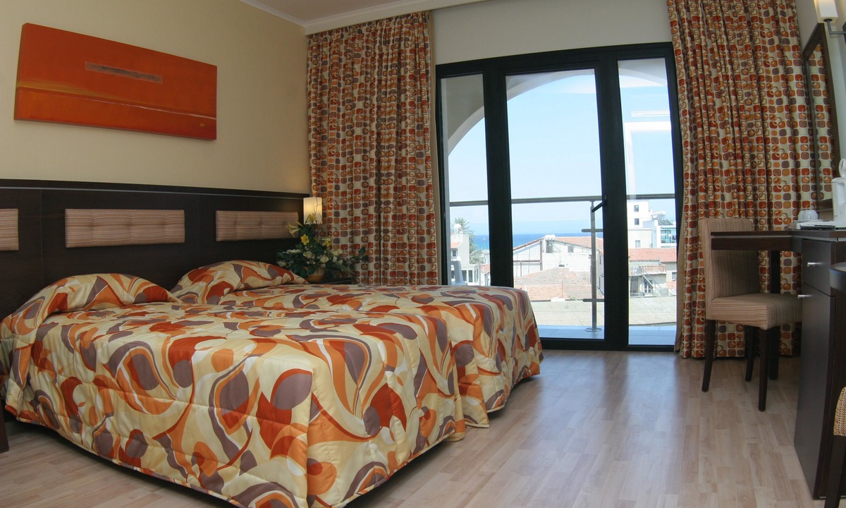 Larnaca City Centre Hotel | Livadhiotis City Hotel