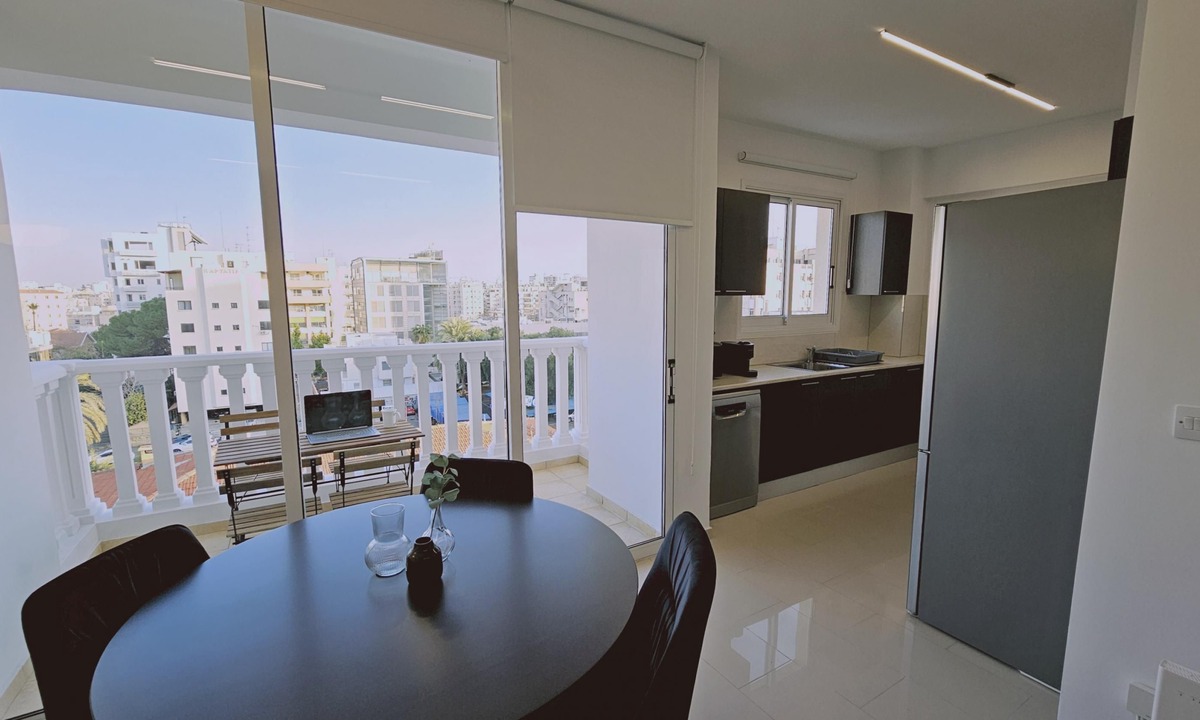City Centre Apartment | 104 NIC - 401 Stay Cosmo City Suite