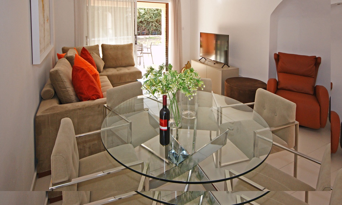 Universal Apartment | Resitour - Aphrodite Gardens