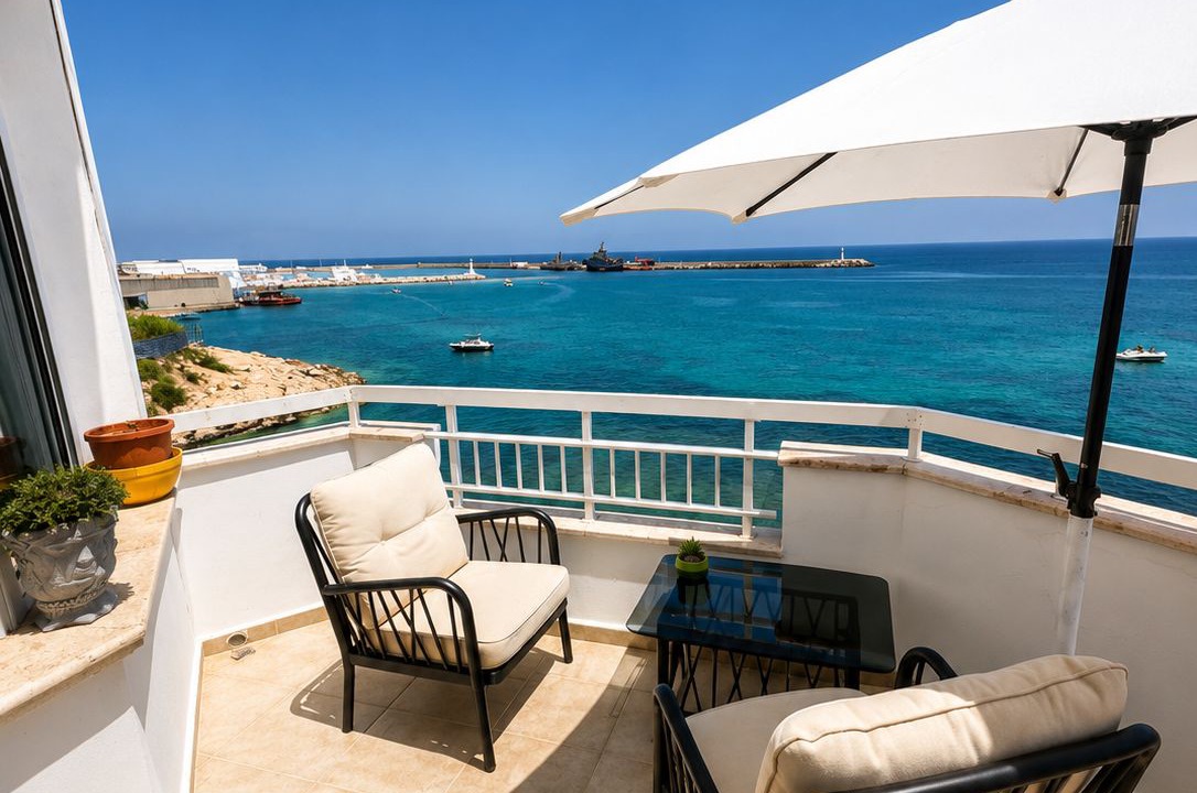 Kyrenia Apartment | Kyrenia Beachfront 2 Bedroom Apartment