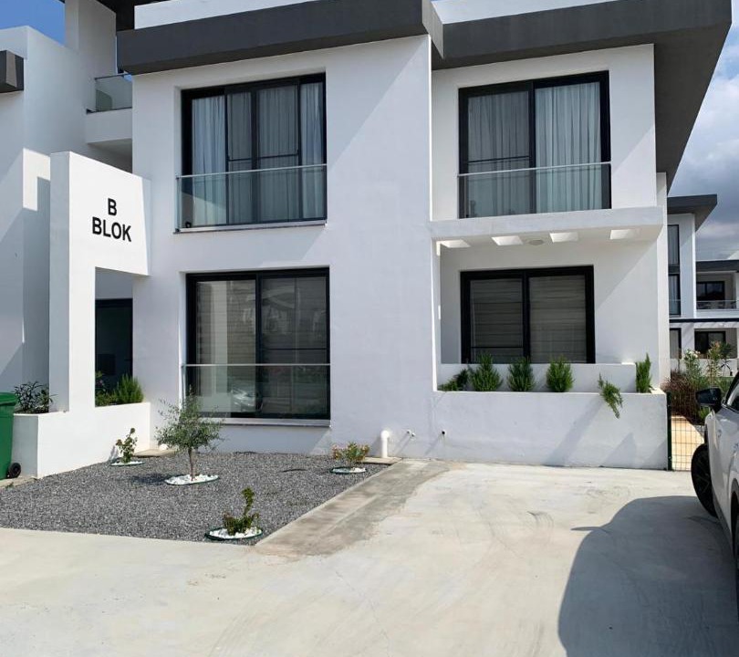Yeni Bogazici Apartment | Dreamlike Three-Bedroom Apartment - Olive Court I