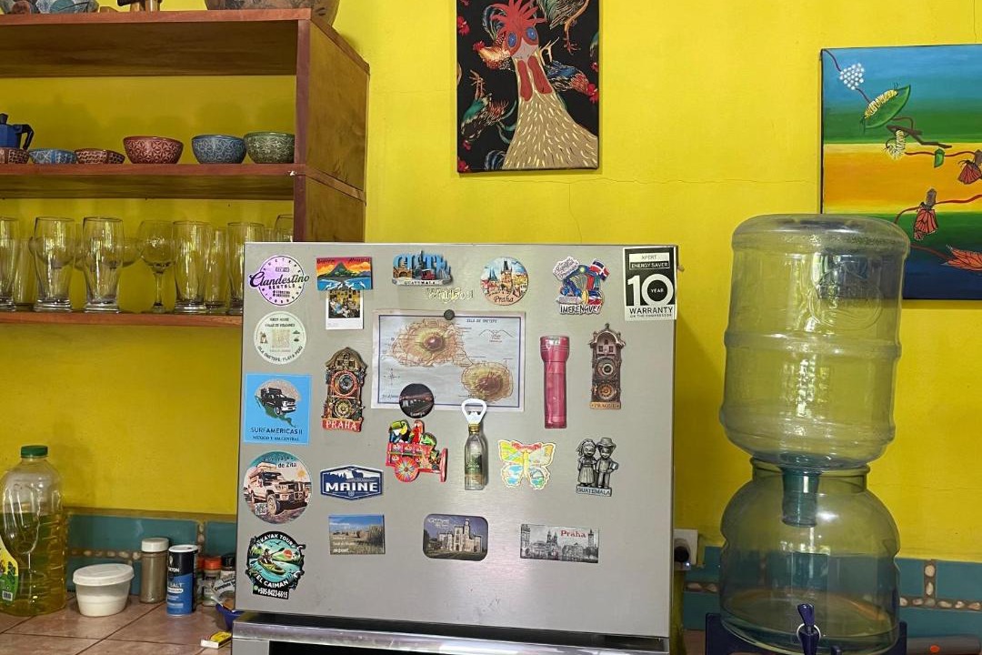 Merida Hotel | Parrot bungalow - Shared kitchen - Valle de Volcanes - Playa Perú