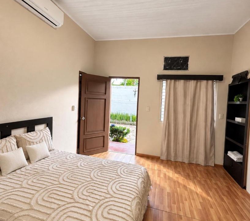 Leon Bed & Breakfast | Hostal Octavianos Leon