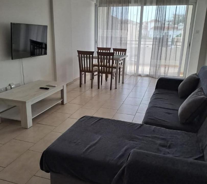 Old Town Apartment | Sunny 2 Bedroom apartment near everything