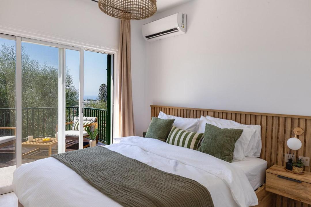 Chlorakas Apartment | BluCove I Sea view Duplex, Pool & Terrace