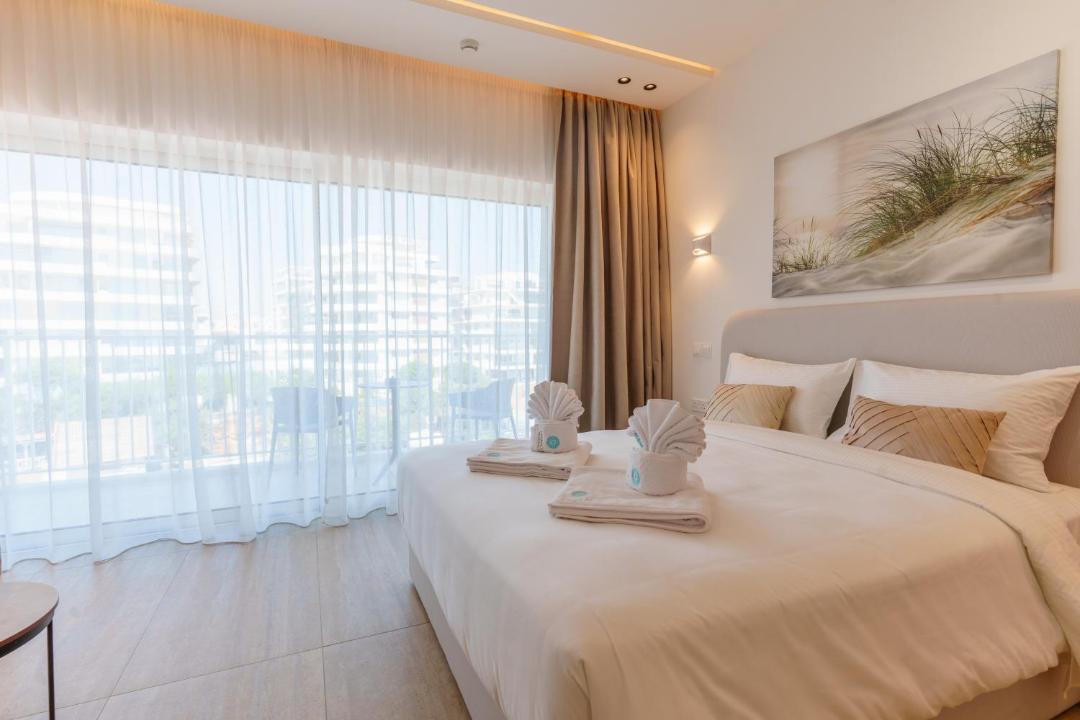 Larnaca Apartment | Dinglis Beach Hotel Apartments
