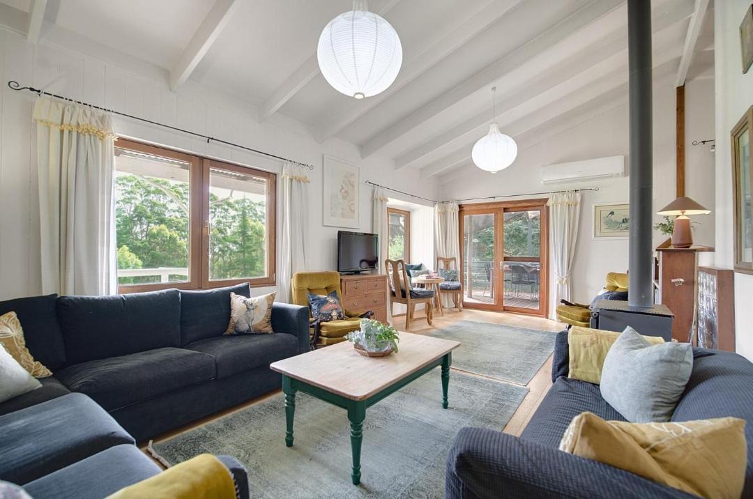 Shadforth House | Wooshwood: Enchanting rural getaway, dogs welcome