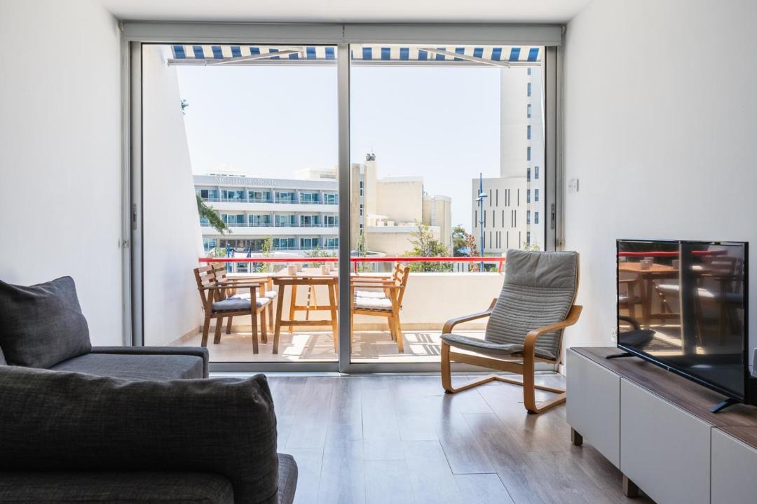 Agios Tychon Apartment | 2BR Modern Apt. w/pool & parking 500m From Beach