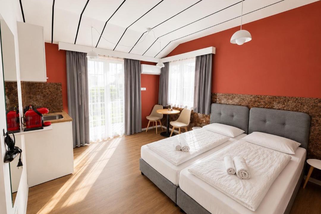 Limassol Apartment | Modern Studio Nr 10 private Kitchenette and Bathroom