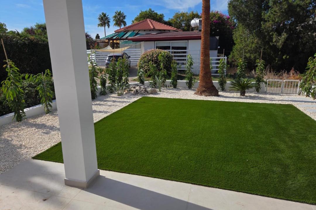 Chlorakas Villa | King Alexander Villa15-Just a 200m walk to the sea