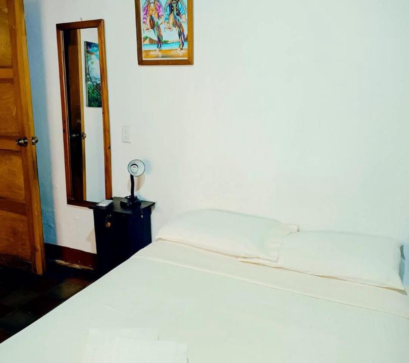 Leon Hotel | Casa de Los Berrios