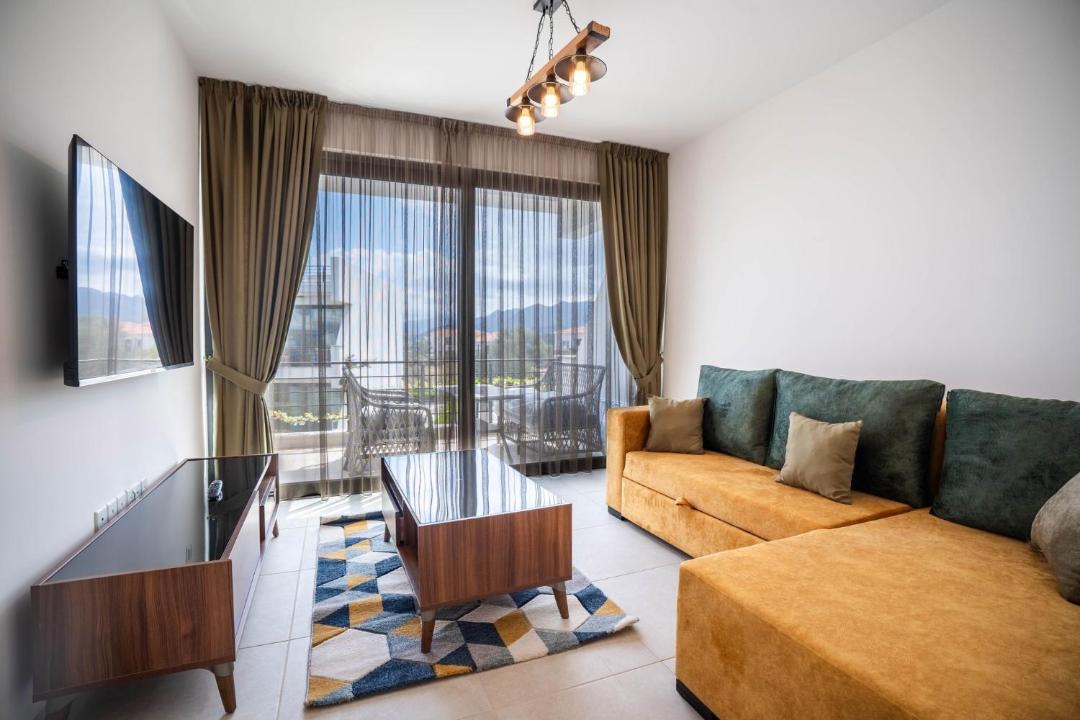 Esentepe Apartment | C15 Apartment Pearl Island with Mountain View
