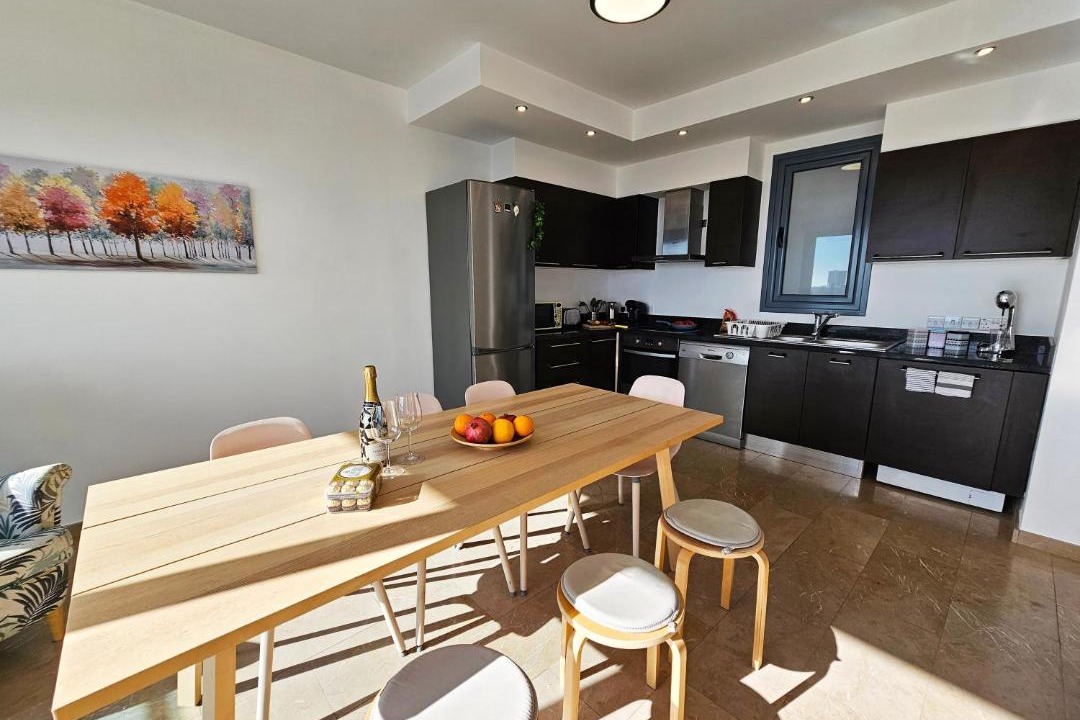 Larnaca City Centre House | Dios Ponte Finikoudes Beachfront