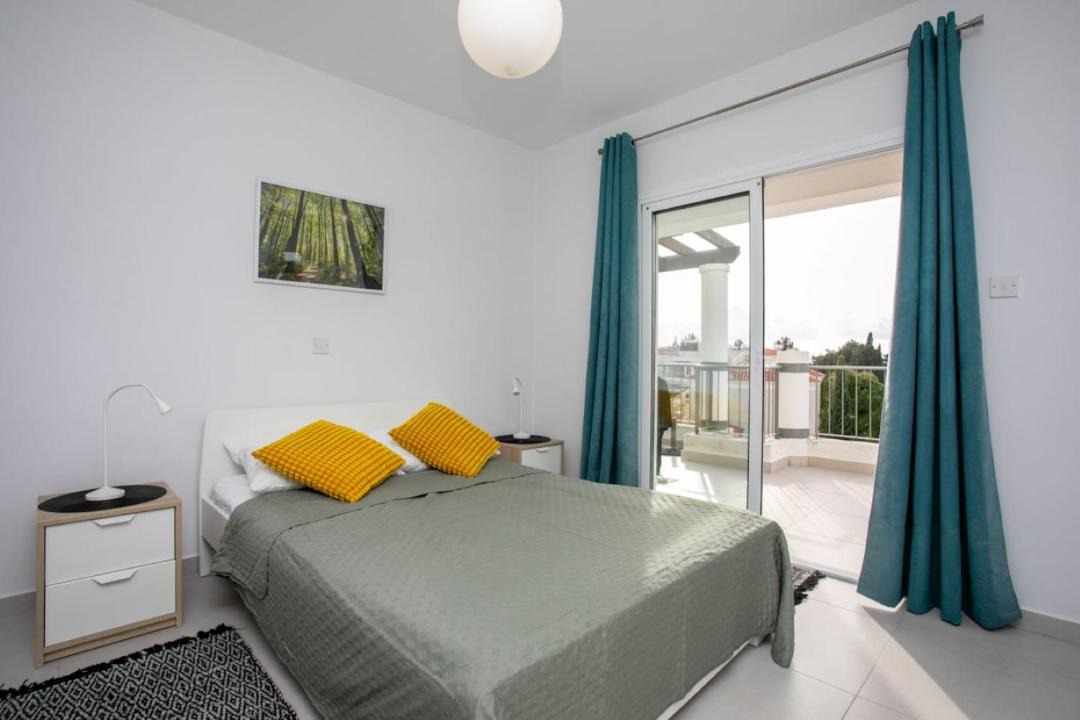 Universal Apartment | Lovely & Stylish! 3BR Specious Penthouse-Serenity Skyview