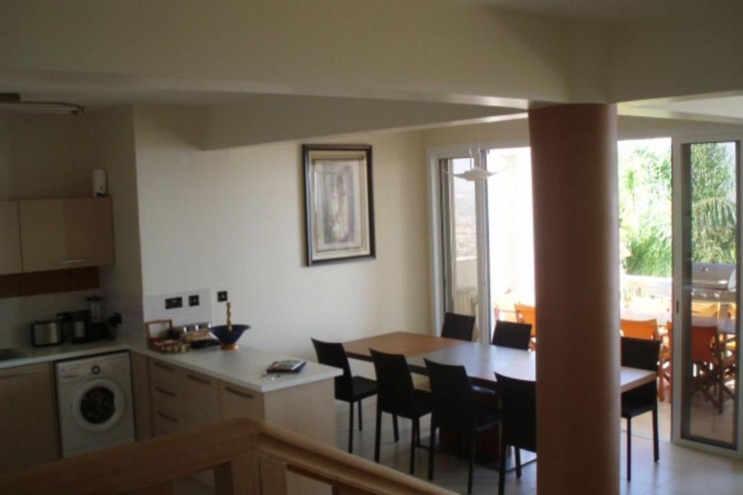 Peyia Town Villa | Sun Set Suite Villa