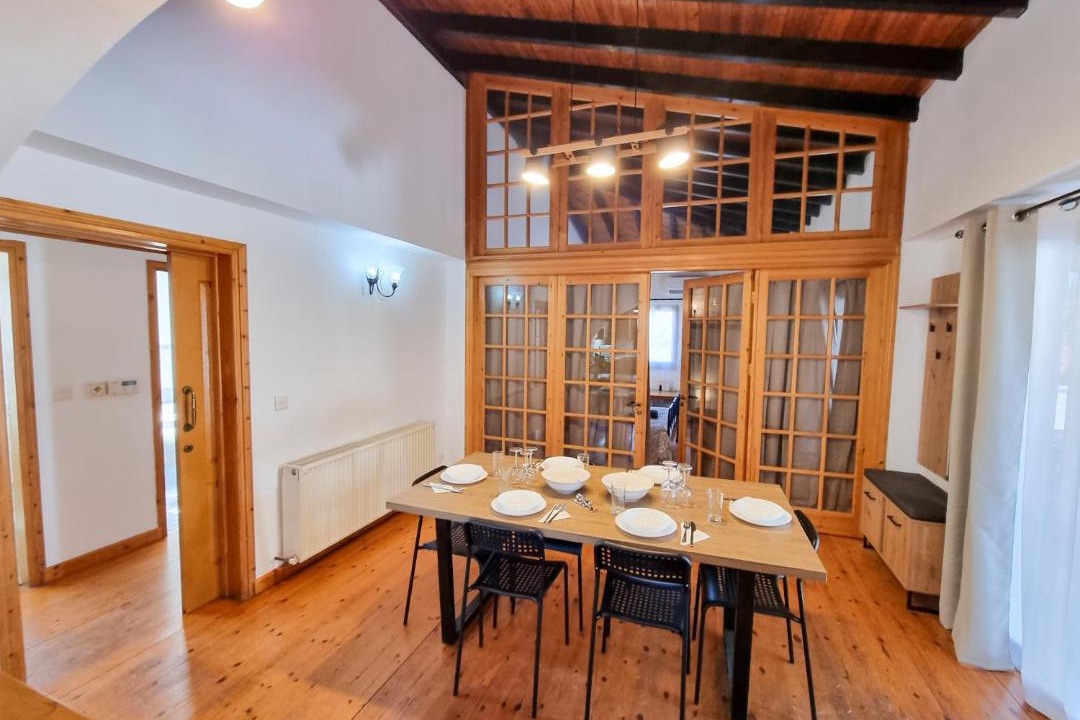 Agios Theodoros Apartment | Mountains Retreat Rooms & Suites