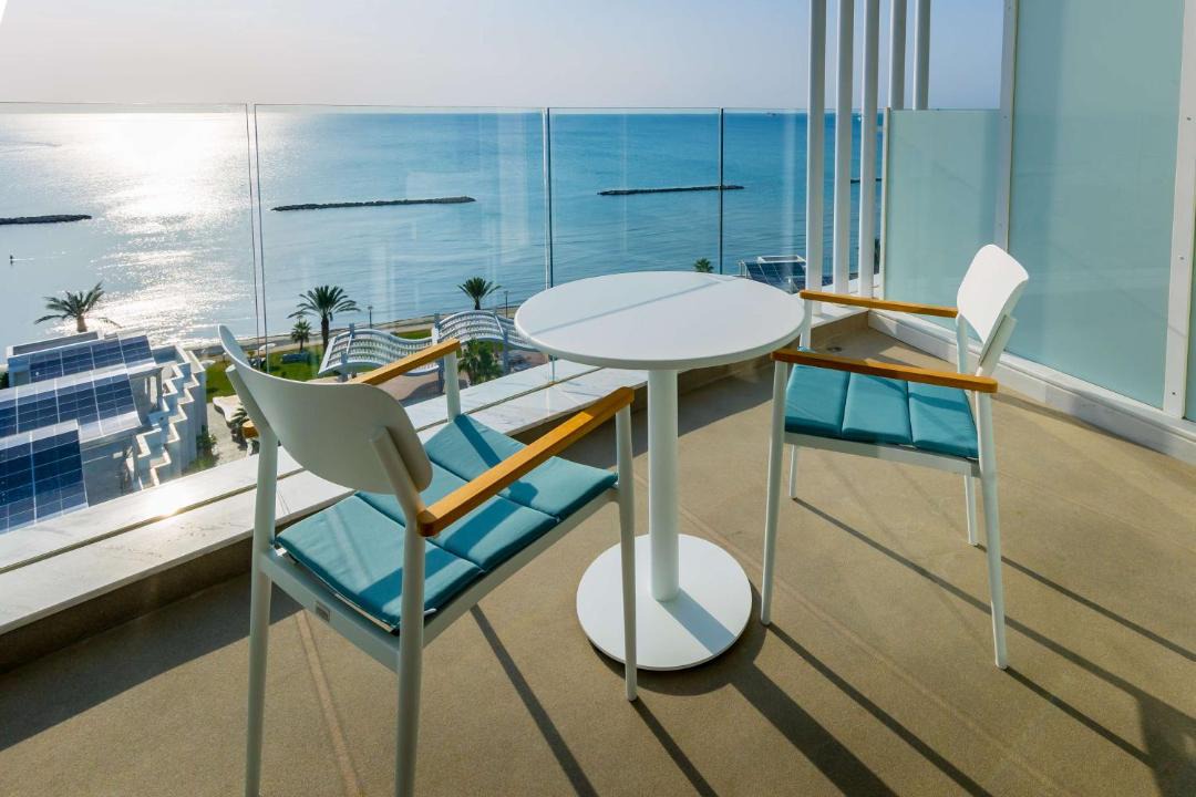 Oroklini Resort | Radisson Beach Resort Larnaca