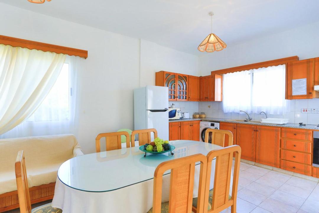 Argaka Villa | Lemon Grove Villa Ena