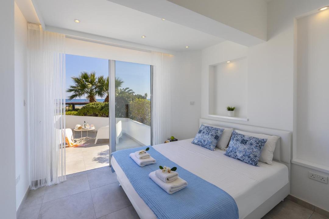 Larnaca Apartment | Mackenzie Castella Beachfront Suite