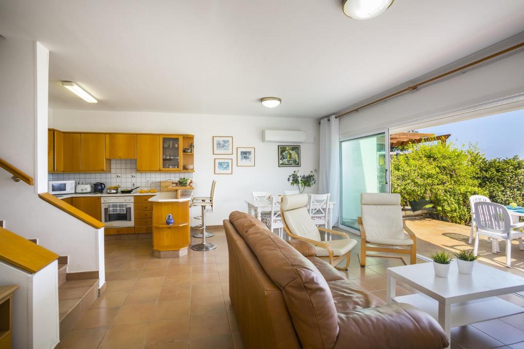 Pernera Apartment | Protaras Beachfront Sirina Lina Suite