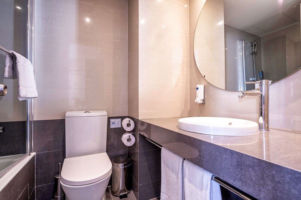 Photo of Bathroom in Geroskipou