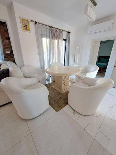 Photo of Livingroom in Emba
