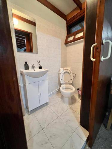Photo of Bathroom in Kakopetria