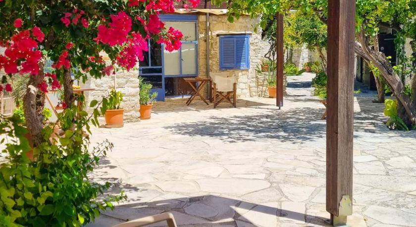 Photo of Others in Skarinou