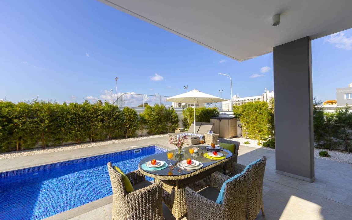 Photo of Patio Balcony in Pernera