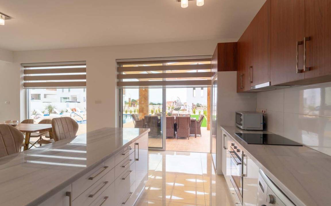 Photo of Kitchen in Peyia Town