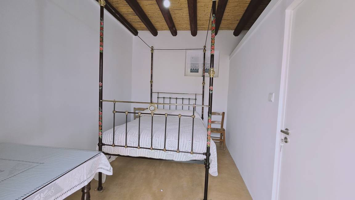 Photo of Bedroom in Droushia