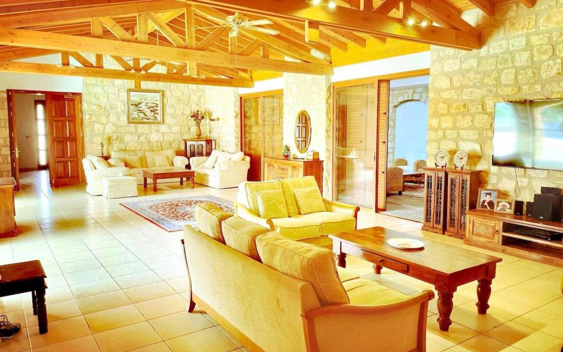 Photo of Livingroom in Armou