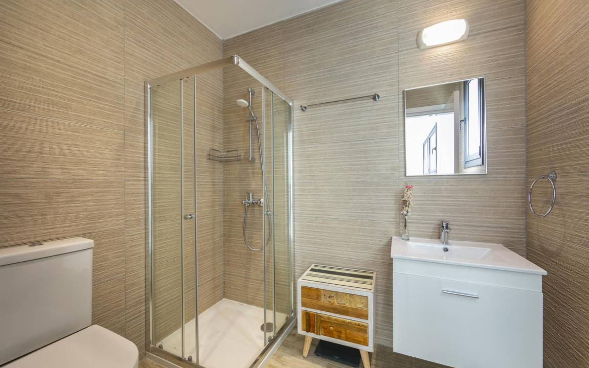 Photo of Bathroom in Pernera