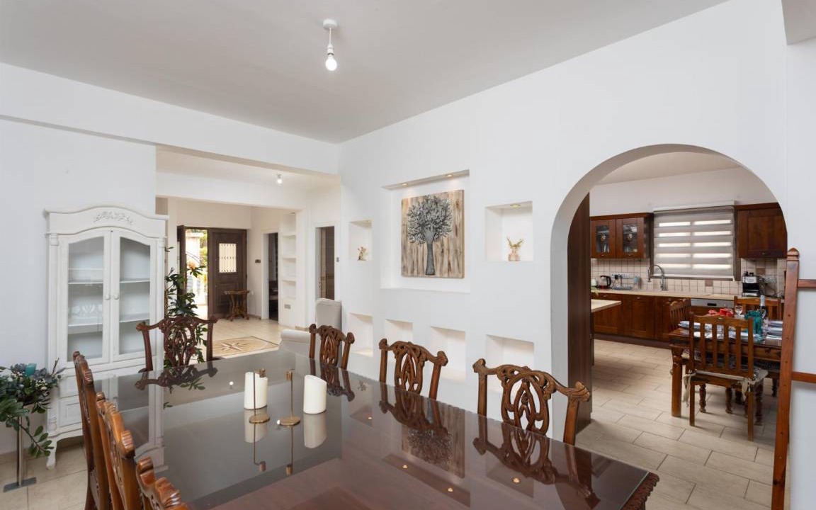 Photo of Livingroom in Pomos