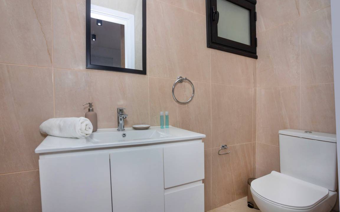 Photo of Bathroom in Neapolis