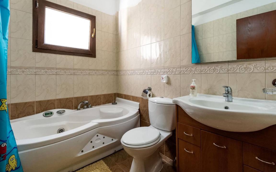 Photo of Bathroom in Argaka