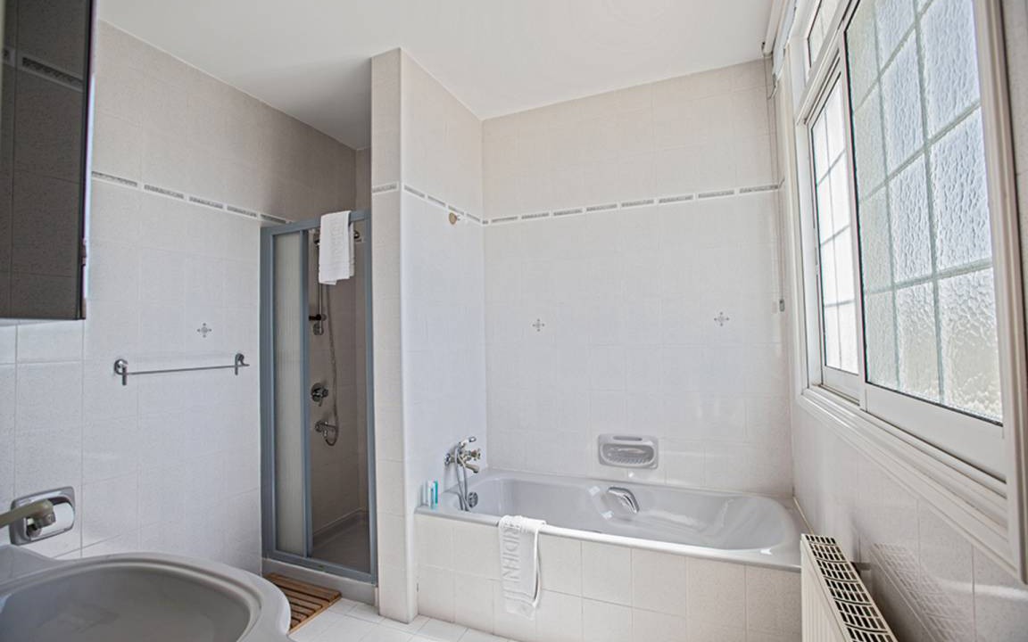 Photo of Bathroom in Paralimni